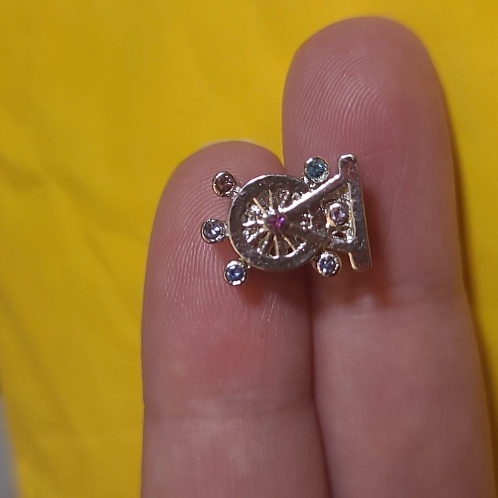 Wheel Charm ❤️ - Picture 2 of 5